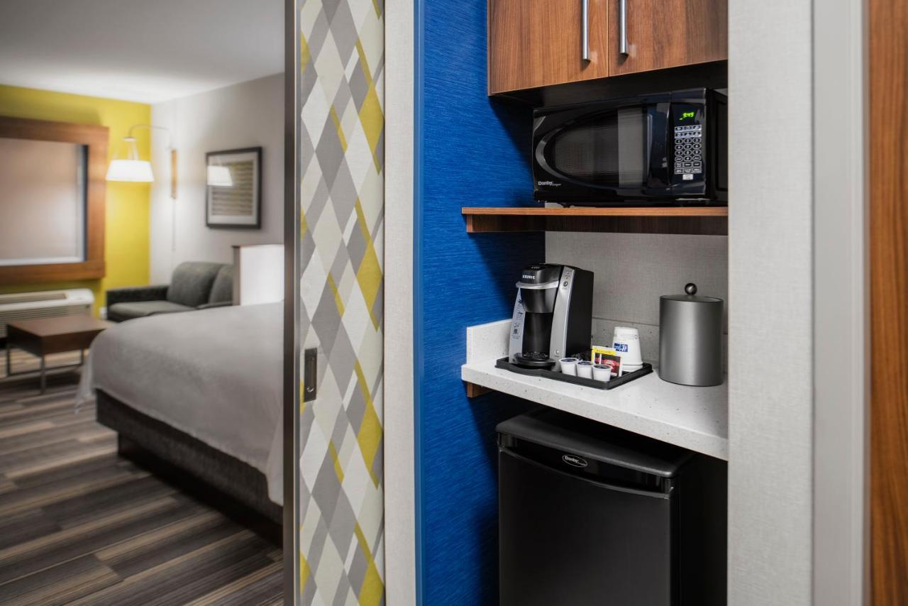 Holiday Inn Express & Suites Kelowna - East By Ihg Esterno foto
